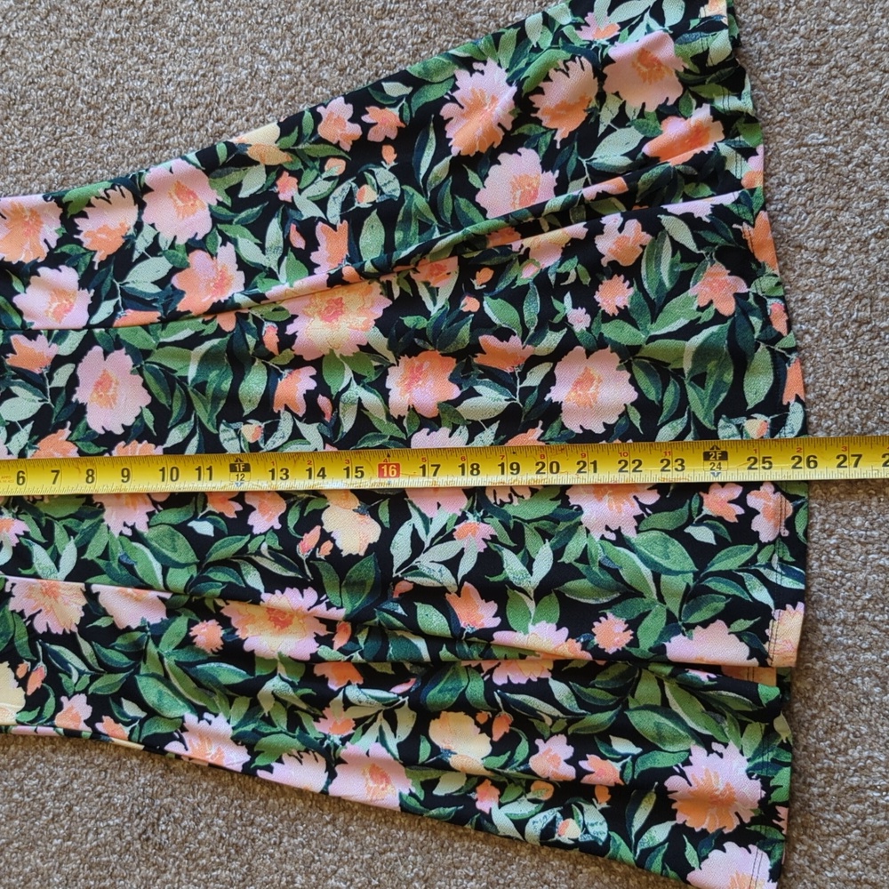 Lily Rose Floral Skater Dress - Picture 7 of 8